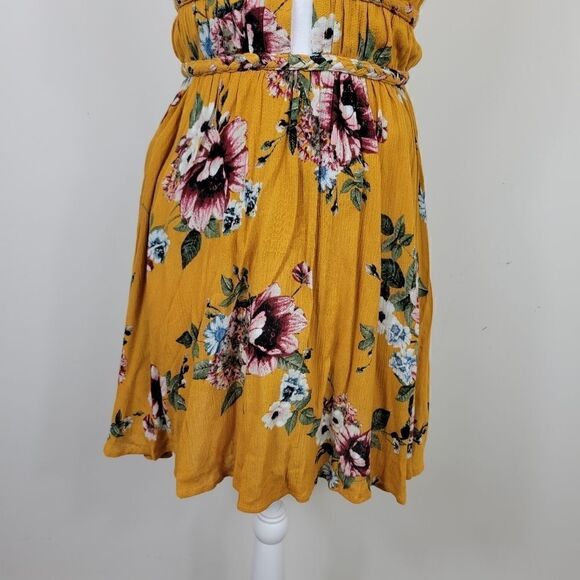 Illa Illa Floral Halter Dress. Yellow S#012 - Picture 6 of 14